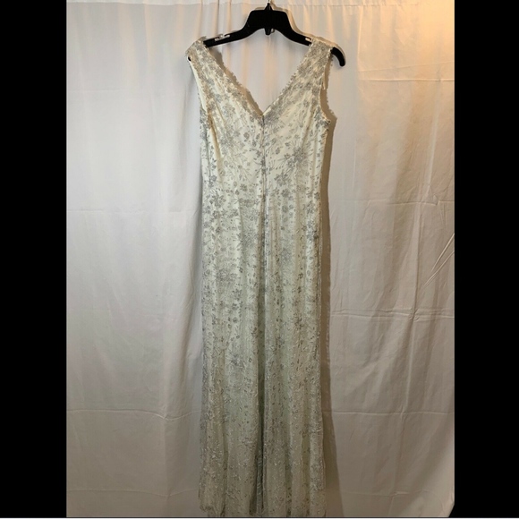 NEW Tadashi‎ Shoji Chiron Metallic Embroidered Gown - Picture 6 of 8